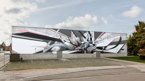Mirko Reisser (DAIM) | ''DAIM - coming out Næstved'' | Spraypaint and facade paint on concrete wall | 7,6 x 41 m / 299.21 x 1614.17 inch | Næstved / Denmark | 2018 | © Mirko Reisser (DAIM) | Courtesy: NÆSTVED KUNSTBY | Photo: MRpro